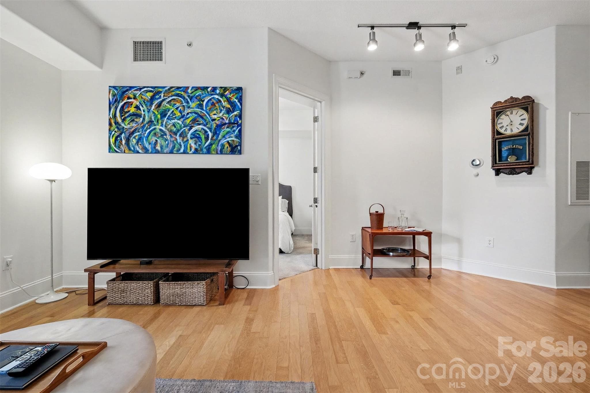 Condominium at Charlotte, photo 2 of 28