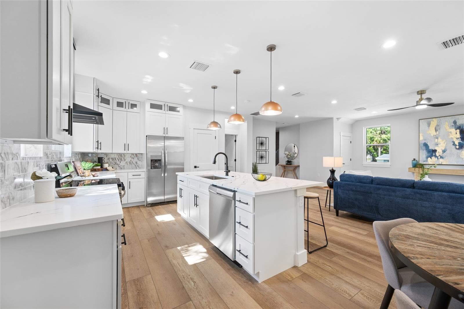 Single Family Residence at 1004 W HENRY AVE, TAMPA, photo 17 of 54