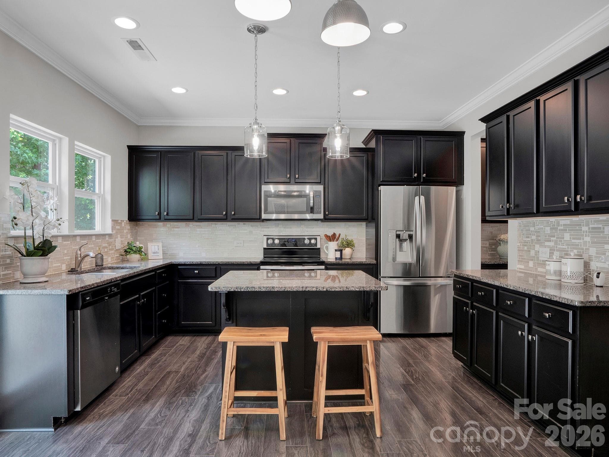 Large kitchen, plenty of cabinetry - Rock Hill