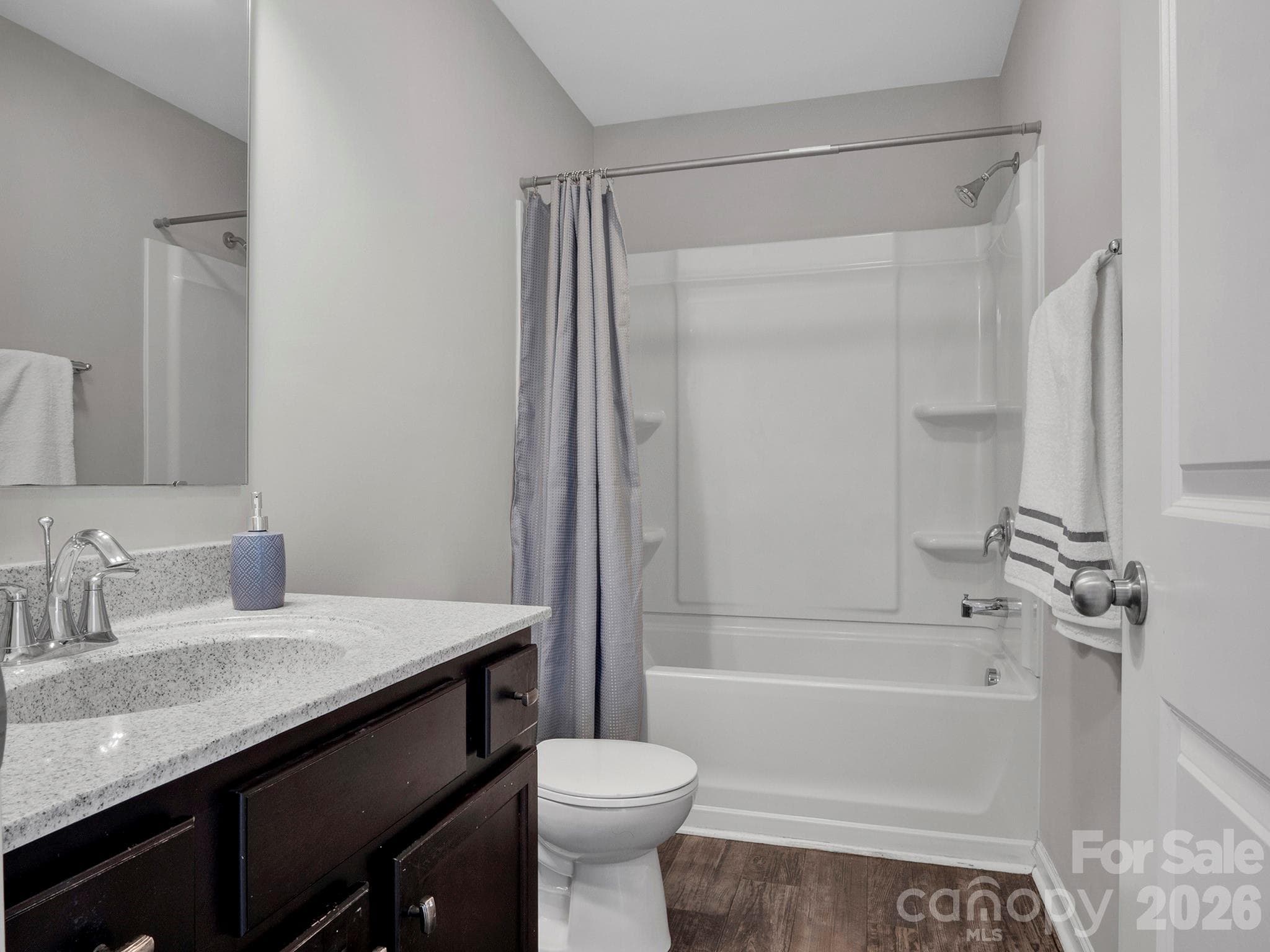 Secondary bathroom - Rock Hill