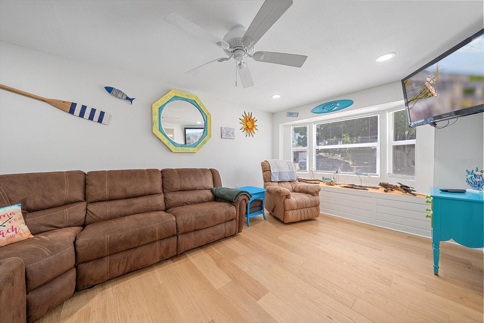 Single Family Residence at 2923 LINWOOD DR, SARASOTA, photo 12 of 32