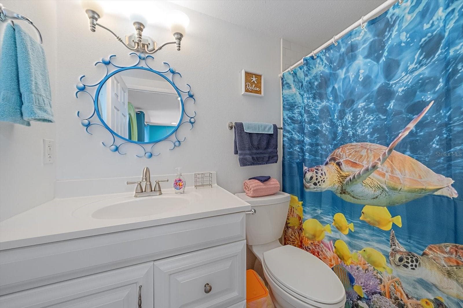 Single Family Residence at 2923 LINWOOD DR, SARASOTA, photo 20 of 32
