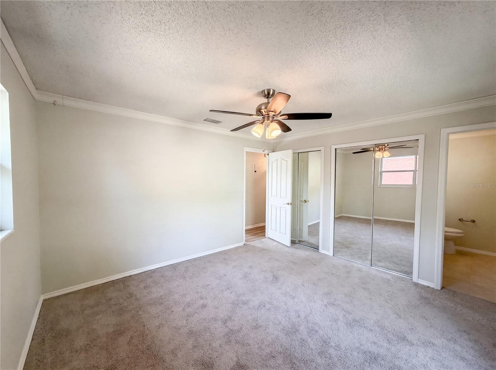 Single Family Residence at 505 OAK DR, TAVARES, photo 13 of 26