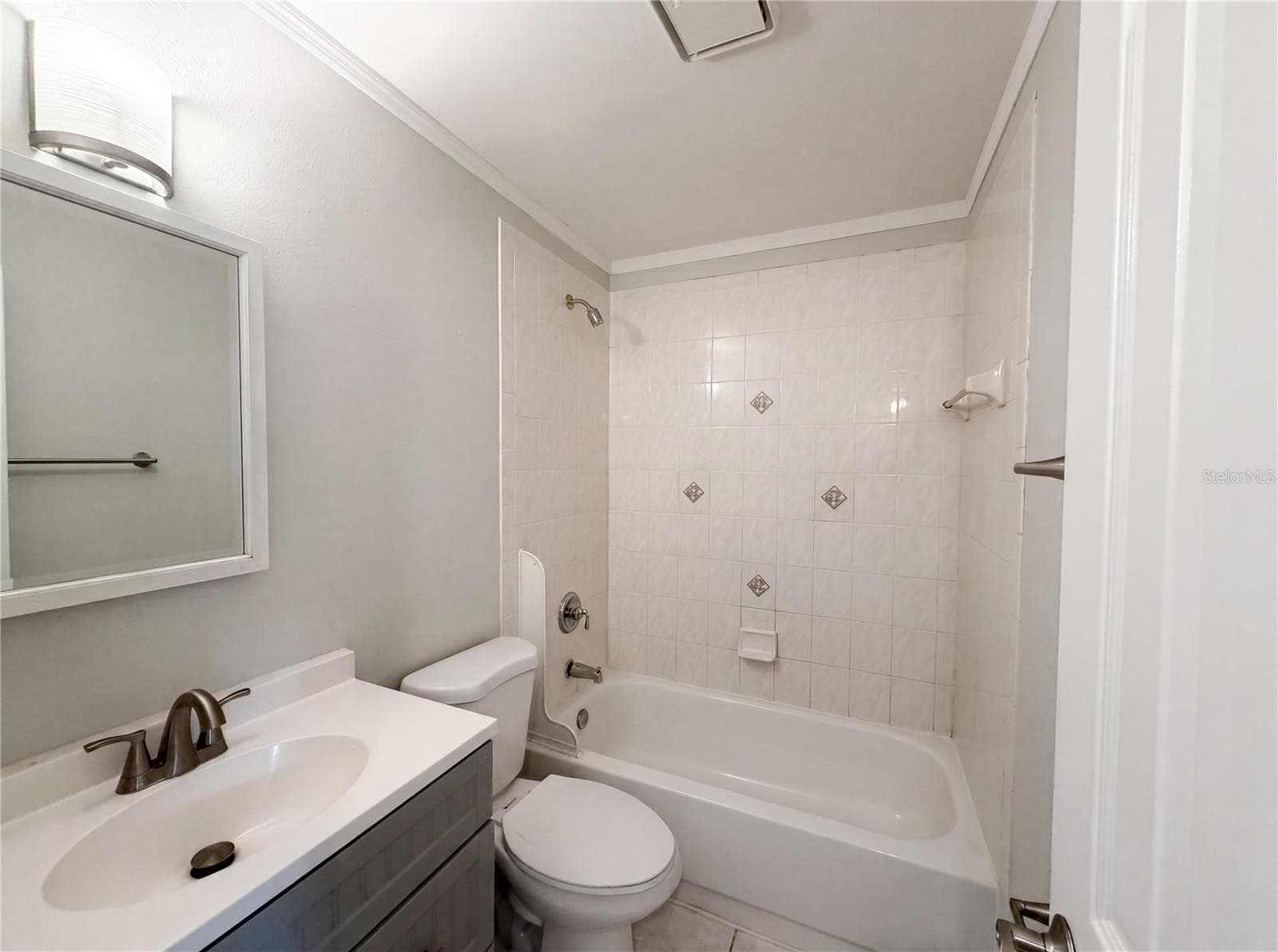 Single Family Residence at 505 OAK DR, TAVARES, photo 16 of 26