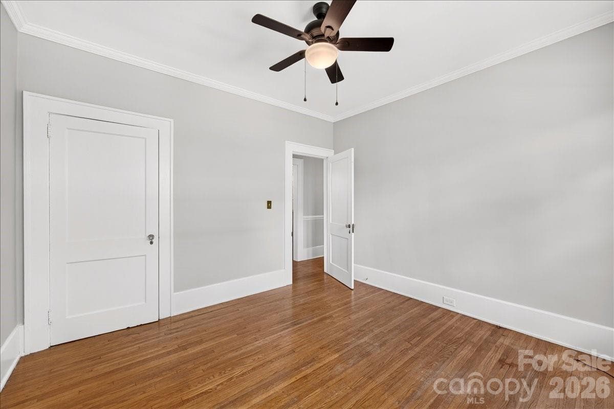 Condominium at 524 Hawthorne Lane, Charlotte, photo 13 of 23