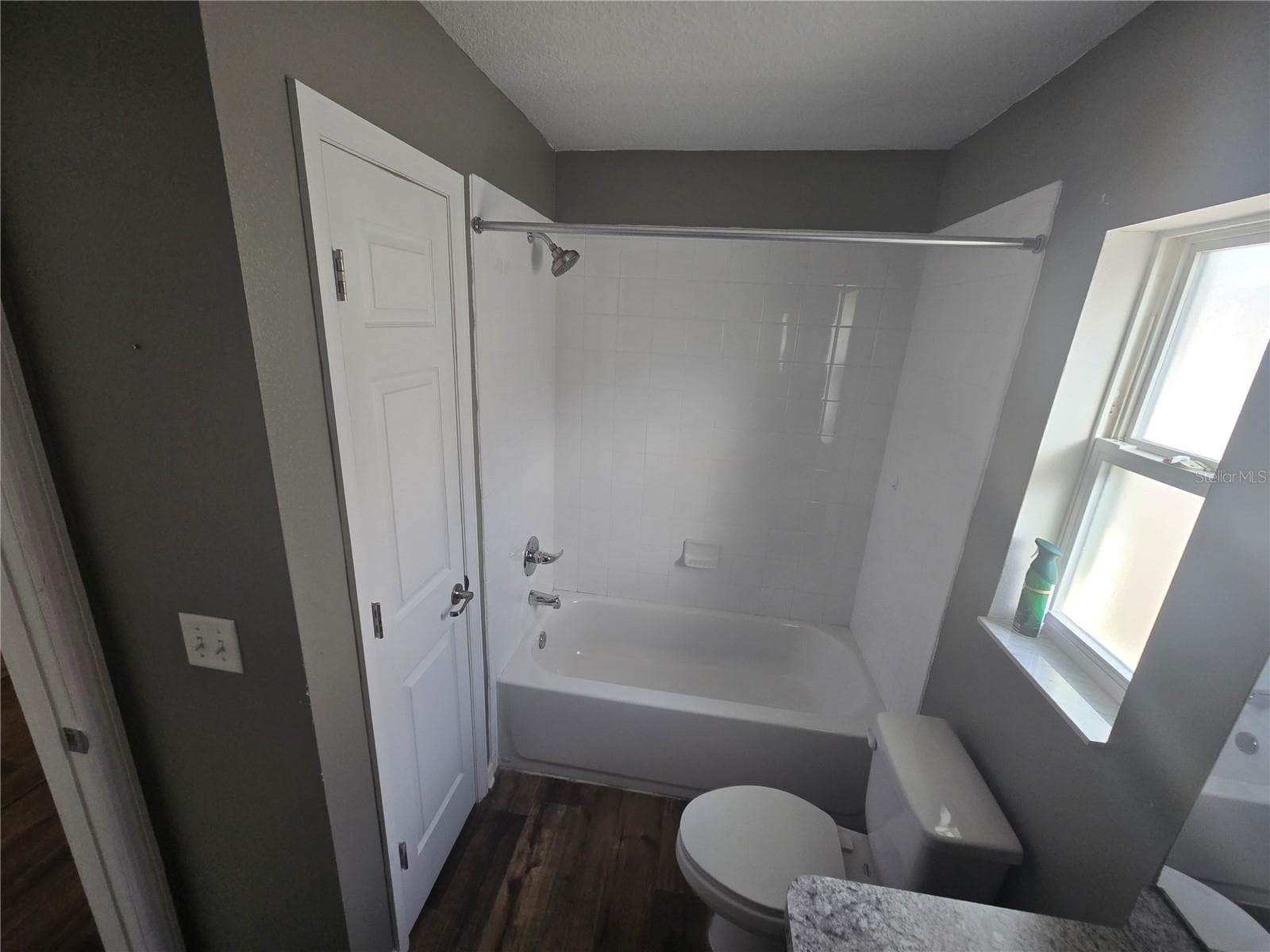 Hall Bath - 1421 9TH ST SE, RUSKIN