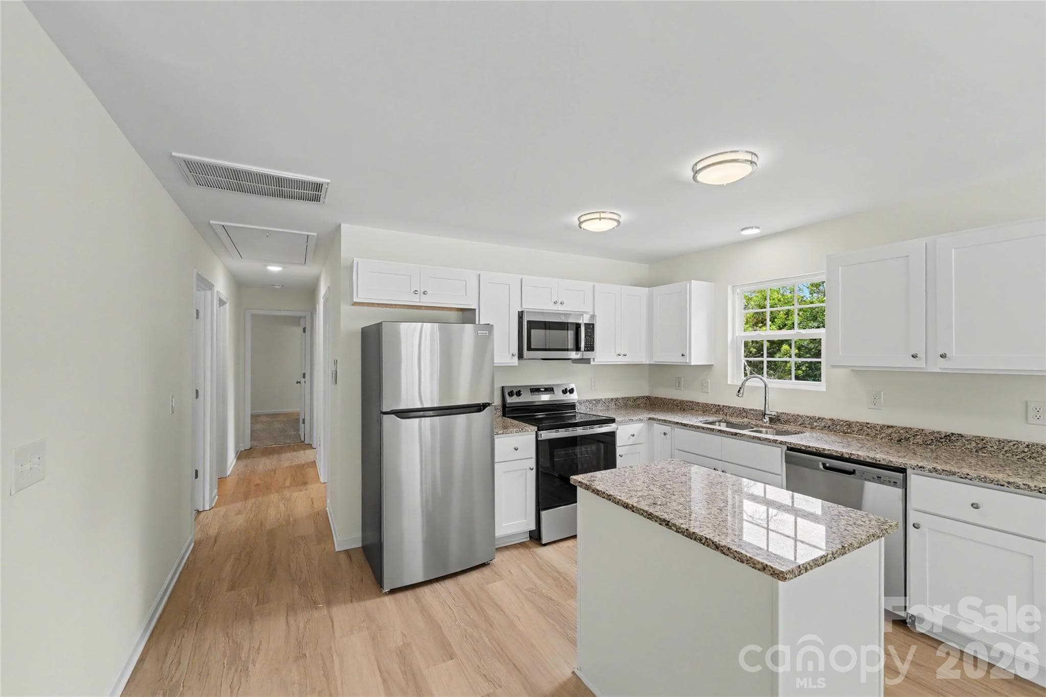 Single Family Residence at Rock Hill, photo 14 of 29