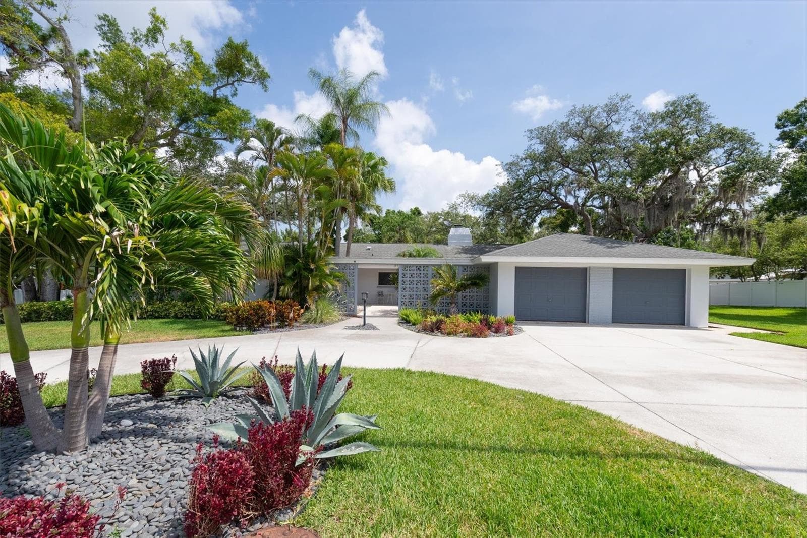 Single Family Residence at 1350 FAIRWAY DR, DUNEDIN, photo 10 of 67