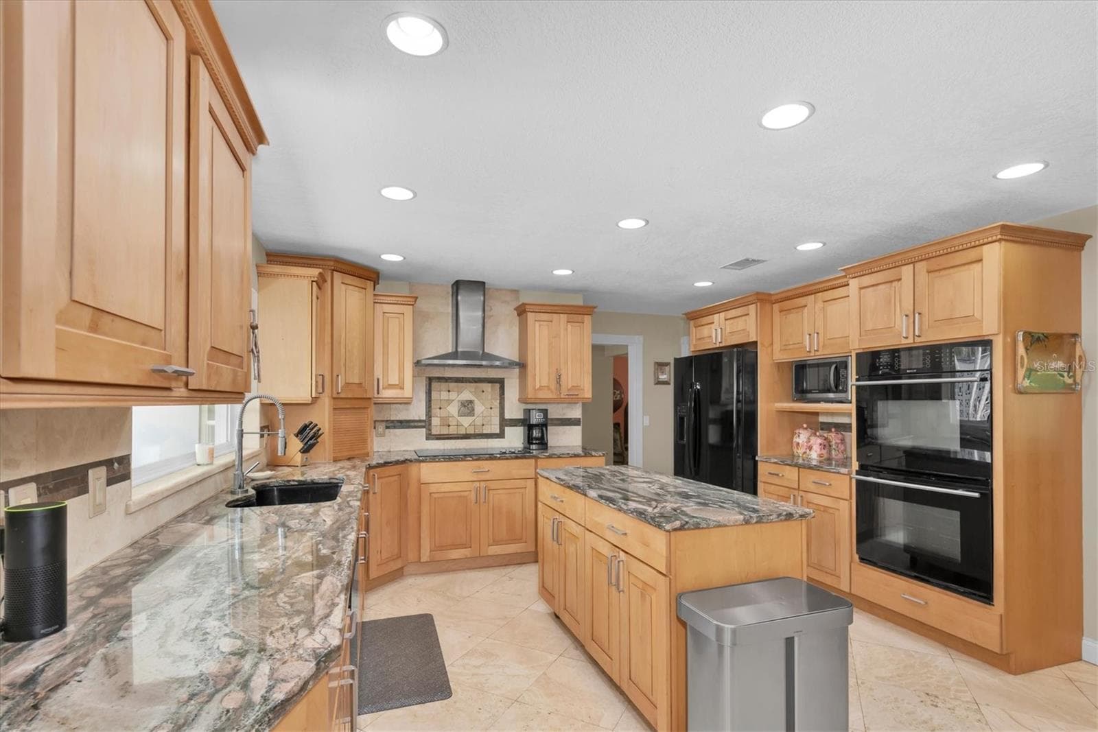 Single Family Residence at 1350 FAIRWAY DR, DUNEDIN, photo 3 of 67