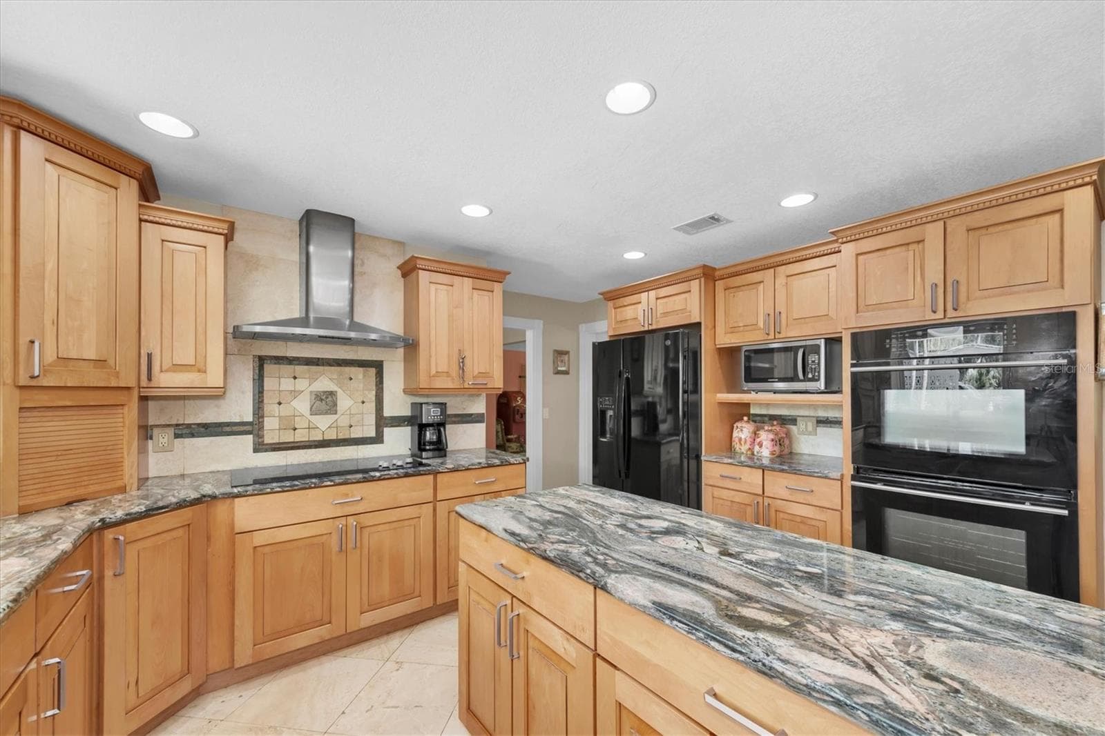 Single Family Residence at 1350 FAIRWAY DR, DUNEDIN, photo 7 of 67