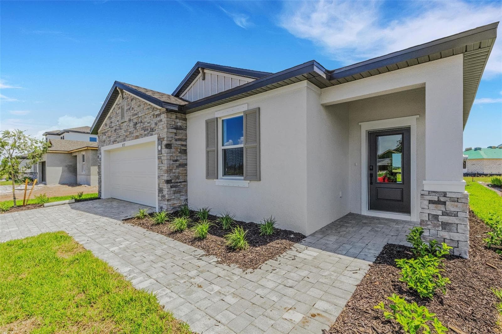 Single Family Residence at 8717 CANARD CV, PALMETTO, photo 2 of 47