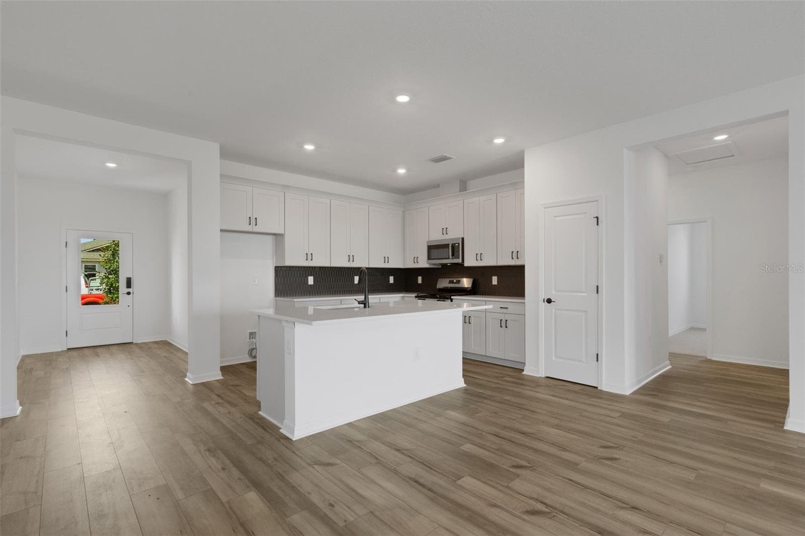 Single Family Residence at 8717 CANARD CV, PALMETTO, photo 13 of 47