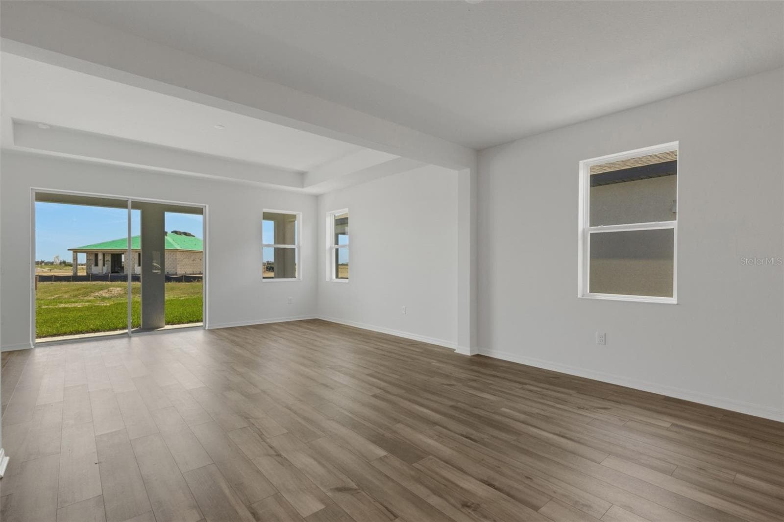 Single Family Residence at 8717 CANARD CV, PALMETTO, photo 15 of 47