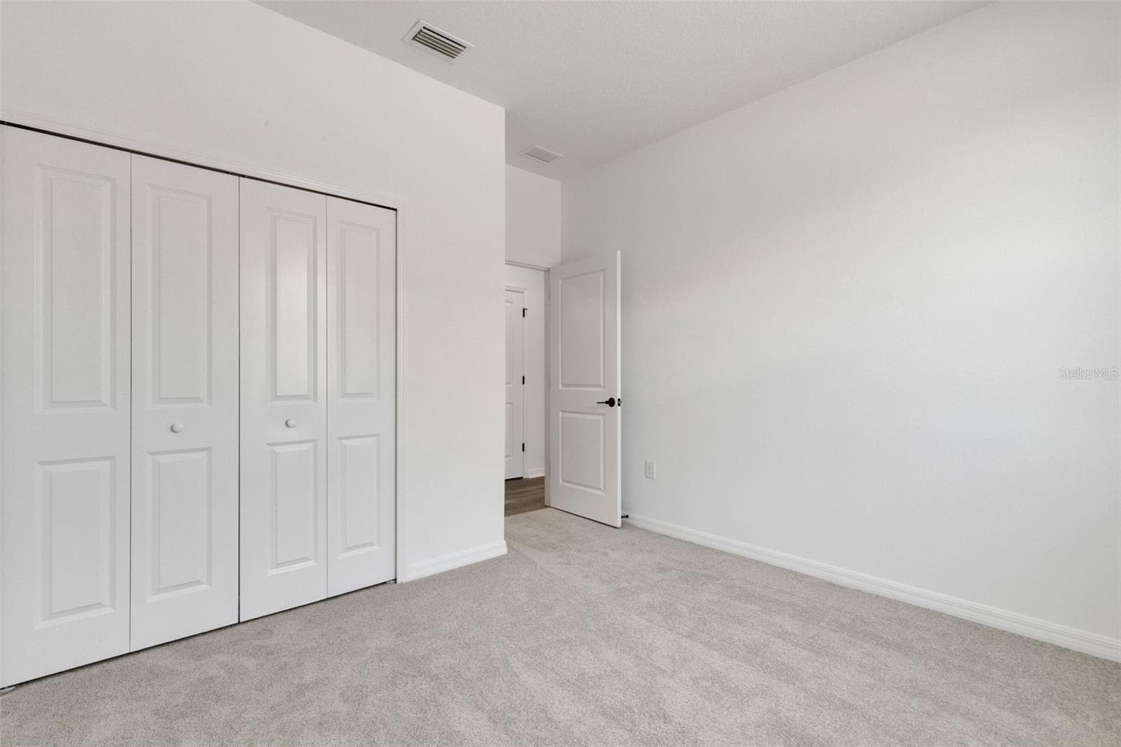 Single Family Residence at 8717 CANARD CV, PALMETTO, photo 31 of 47