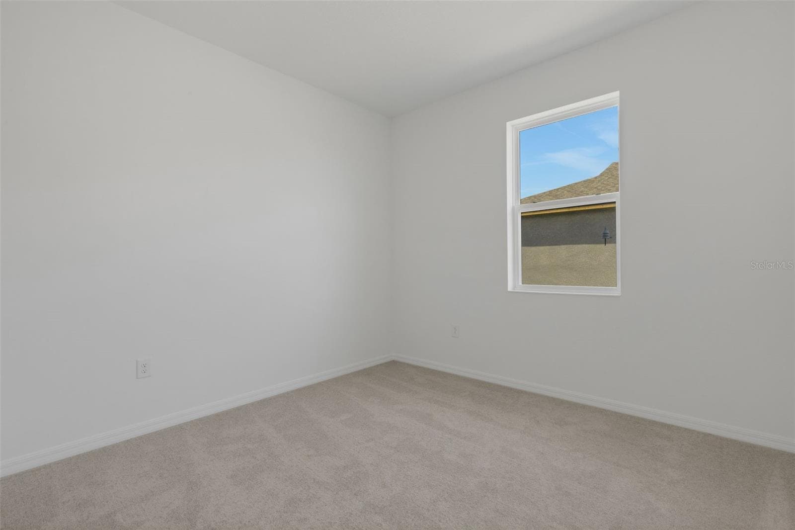Single Family Residence at 8717 CANARD CV, PALMETTO, photo 32 of 47