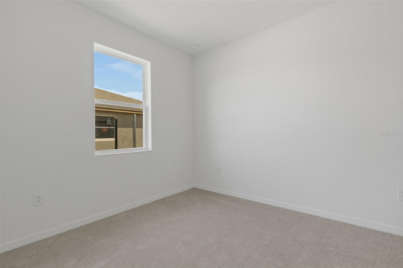 Single Family Residence at 8717 CANARD CV, PALMETTO, photo 35 of 47