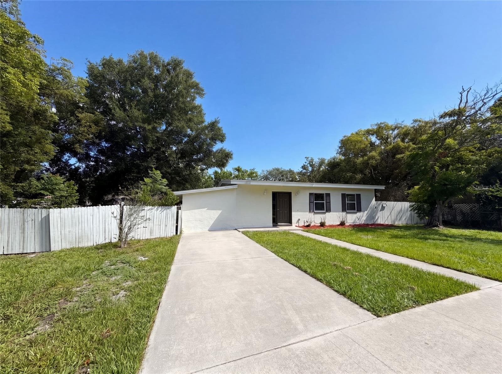 Single Family Residence at 1502 DAROCA DR, DELTONA, photo 17 of 20