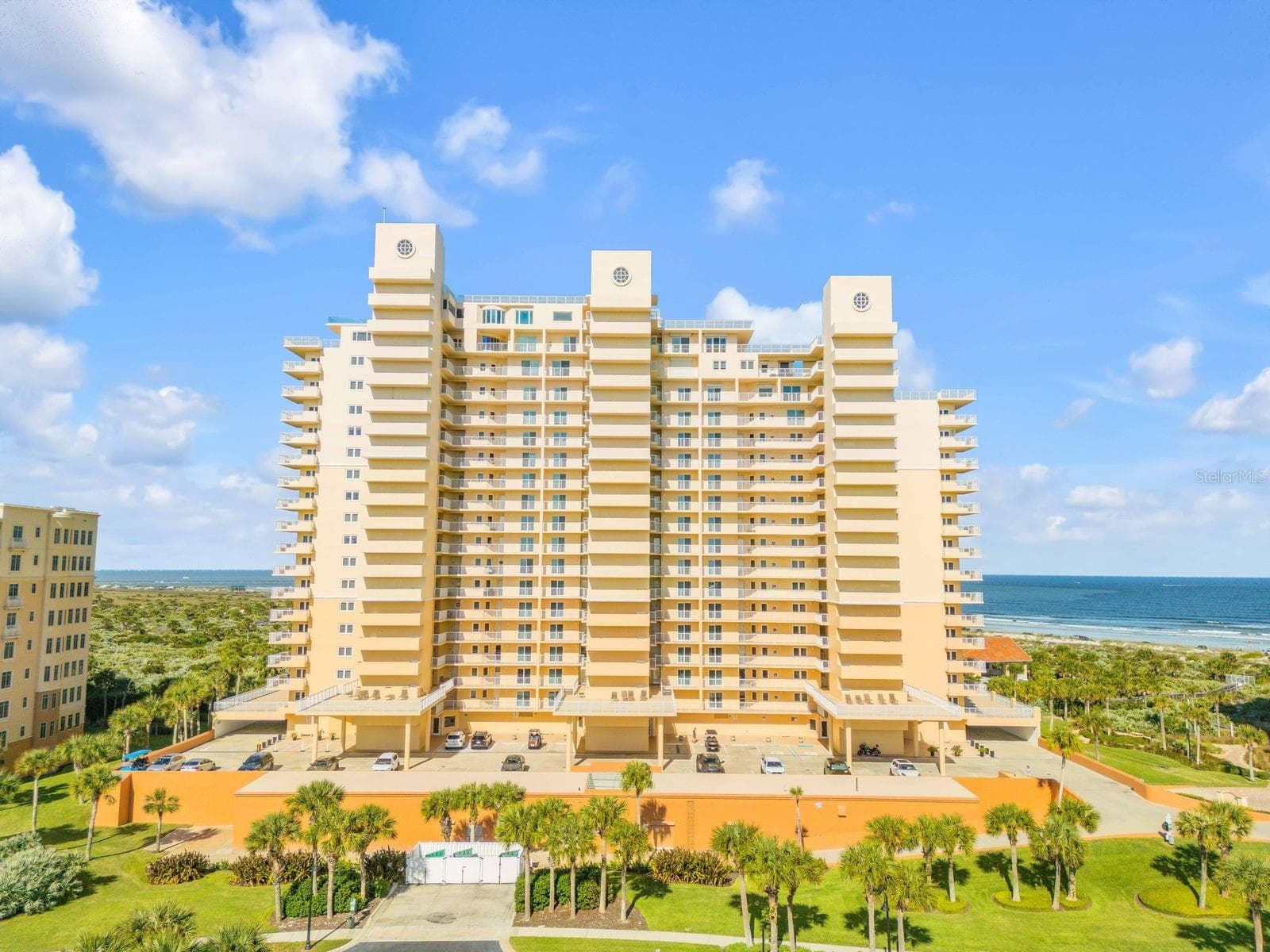 257 MINORCA BEACH WAY #506