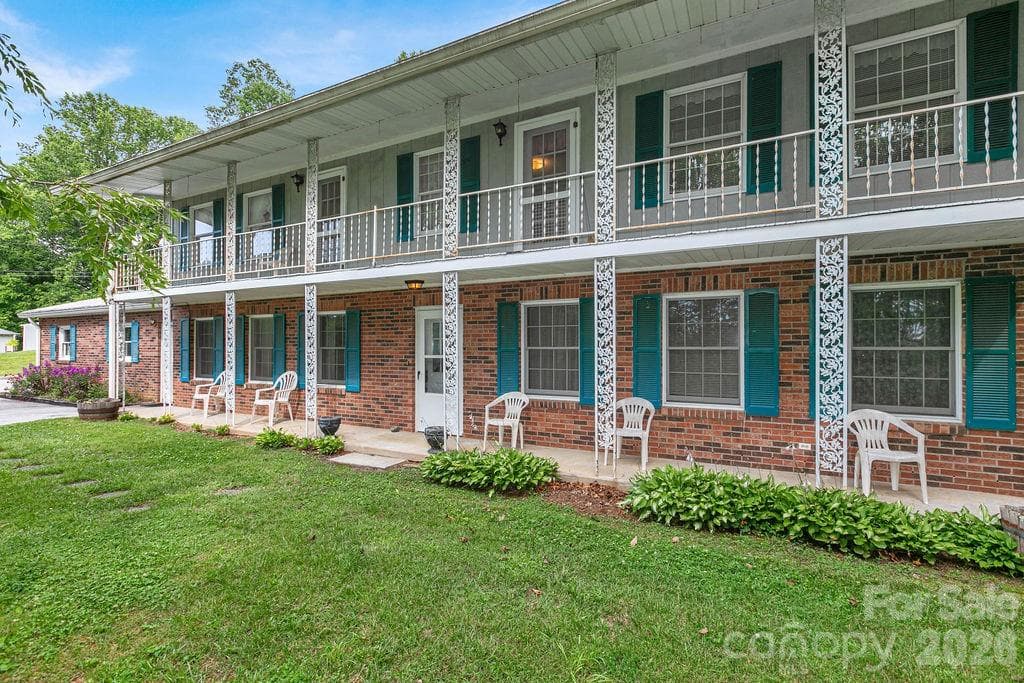 Single Family Residence at 106 Flora Lina Drive, Brevard, photo 5 of 46