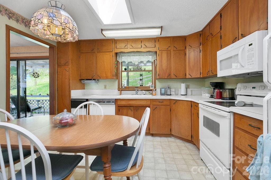 Single Family Residence at 106 Flora Lina Drive, Brevard, photo 26 of 46