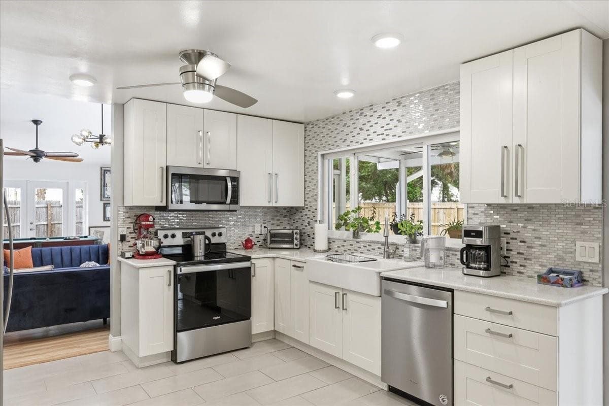 Single Family Residence at 8495 CARAWAY CT, ORLANDO, photo 10 of 27