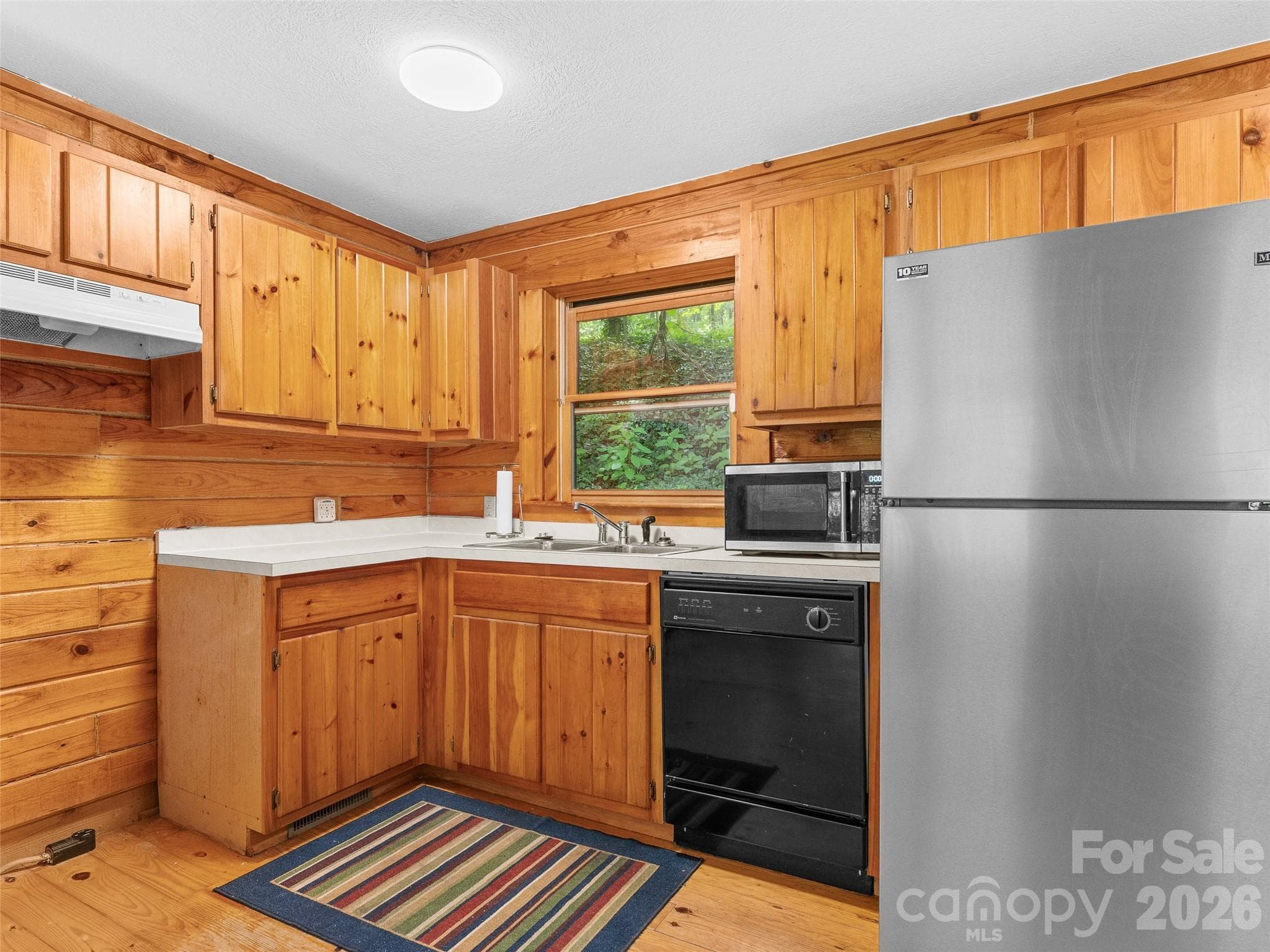 Single Family Residence at 549 Henderson Street, Saluda, photo 9 of 21