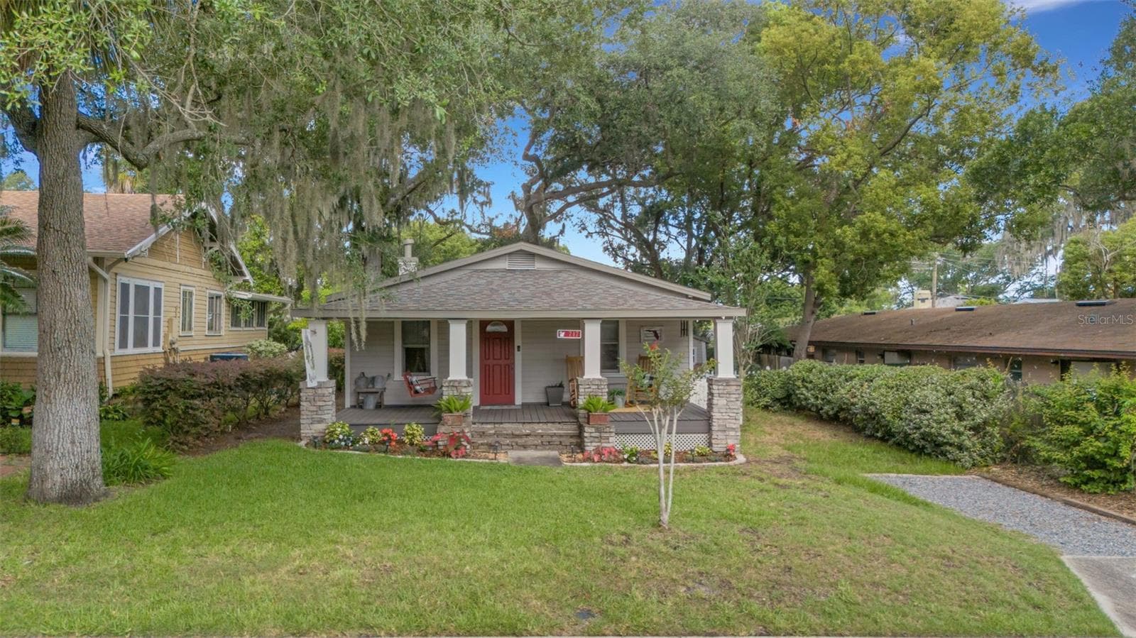 717 JOHNSON AVE