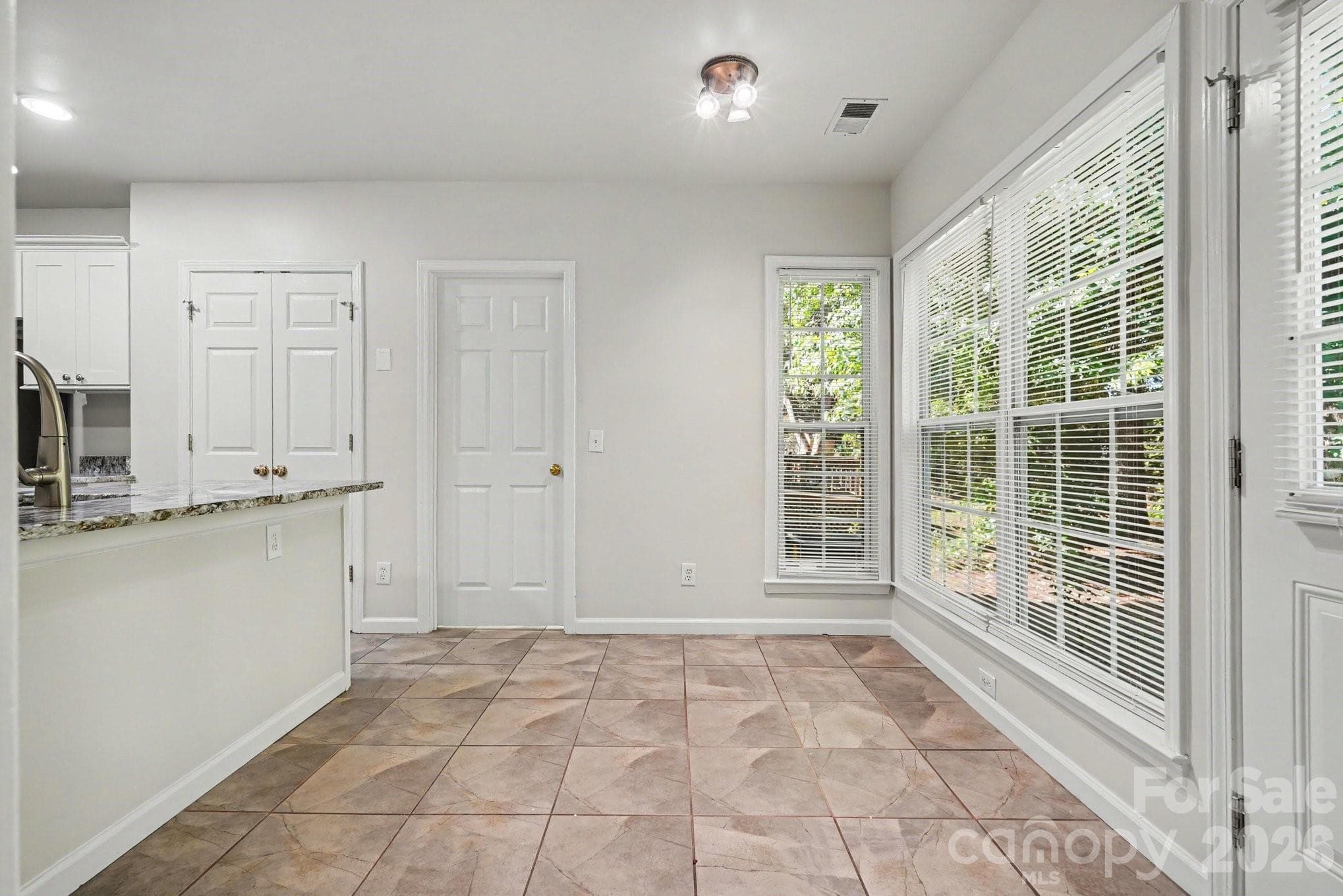 Single Family Residence at Huntersville, photo 8 of 31