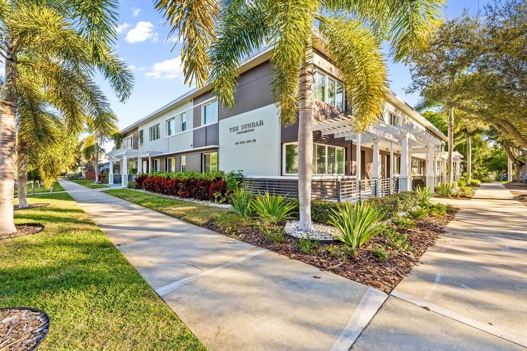 Condominium at 410 12TH AVE NE #8, ST PETERSBURG, photo 2 of 25