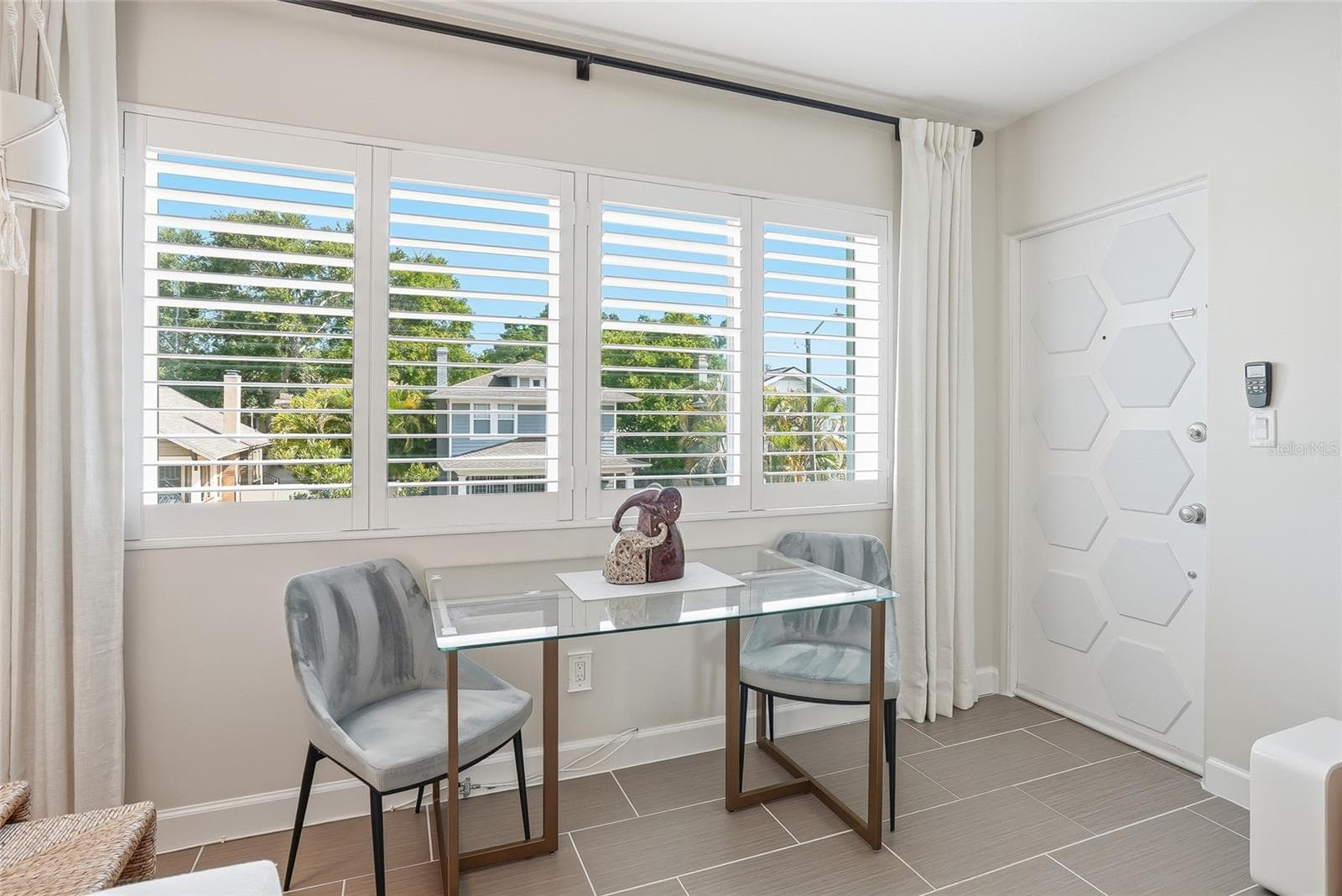 Condominium at 410 12TH AVE NE #8, ST PETERSBURG, photo 13 of 25
