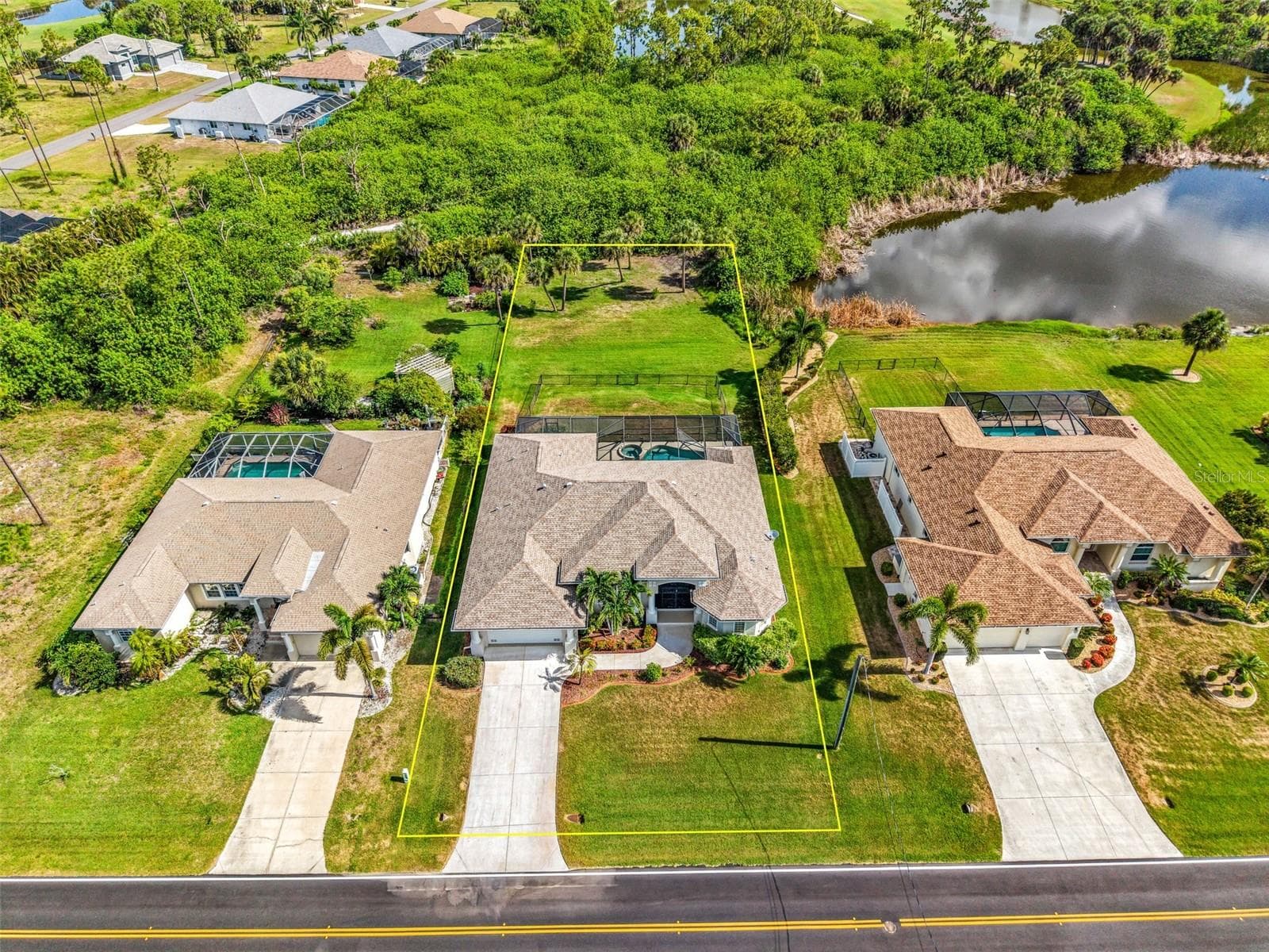 1146 ROTONDA CIR