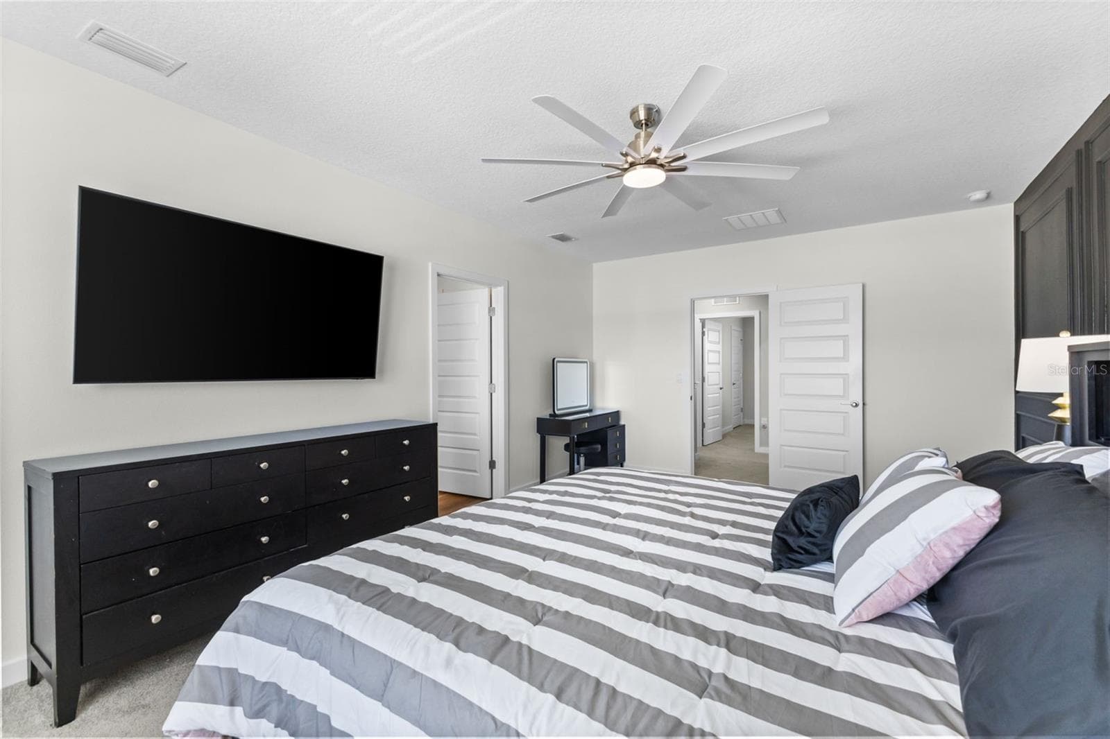 Single Family Residence at 9728 CRESCENT RAY DR, WESLEY CHAPEL, photo 37 of 68