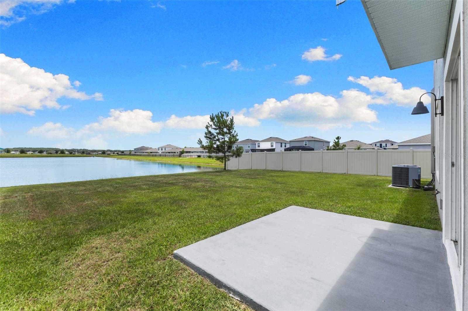Single Family Residence at 9728 CRESCENT RAY DR, WESLEY CHAPEL, photo 60 of 68