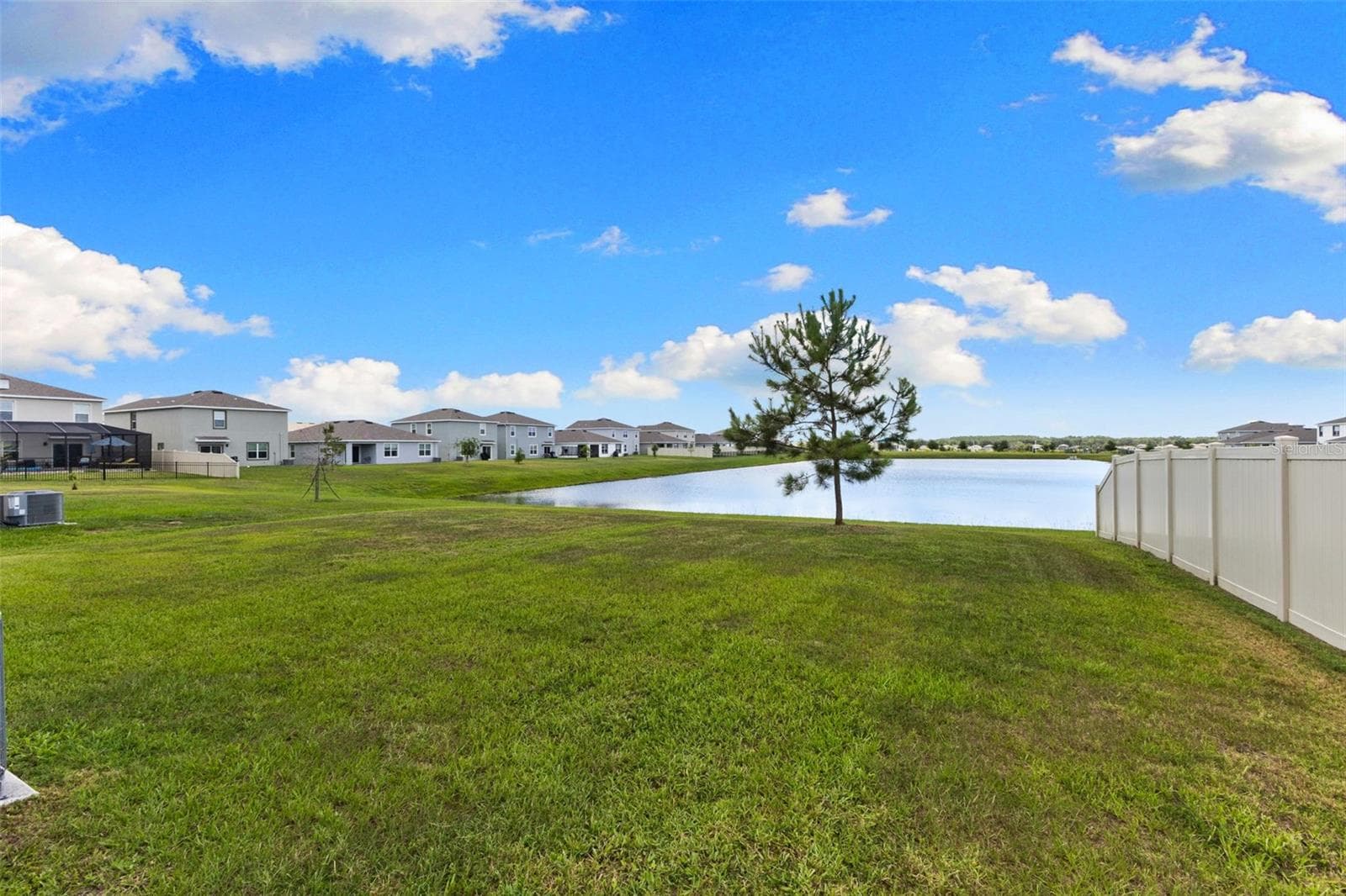 Single Family Residence at 9728 CRESCENT RAY DR, WESLEY CHAPEL, photo 62 of 68