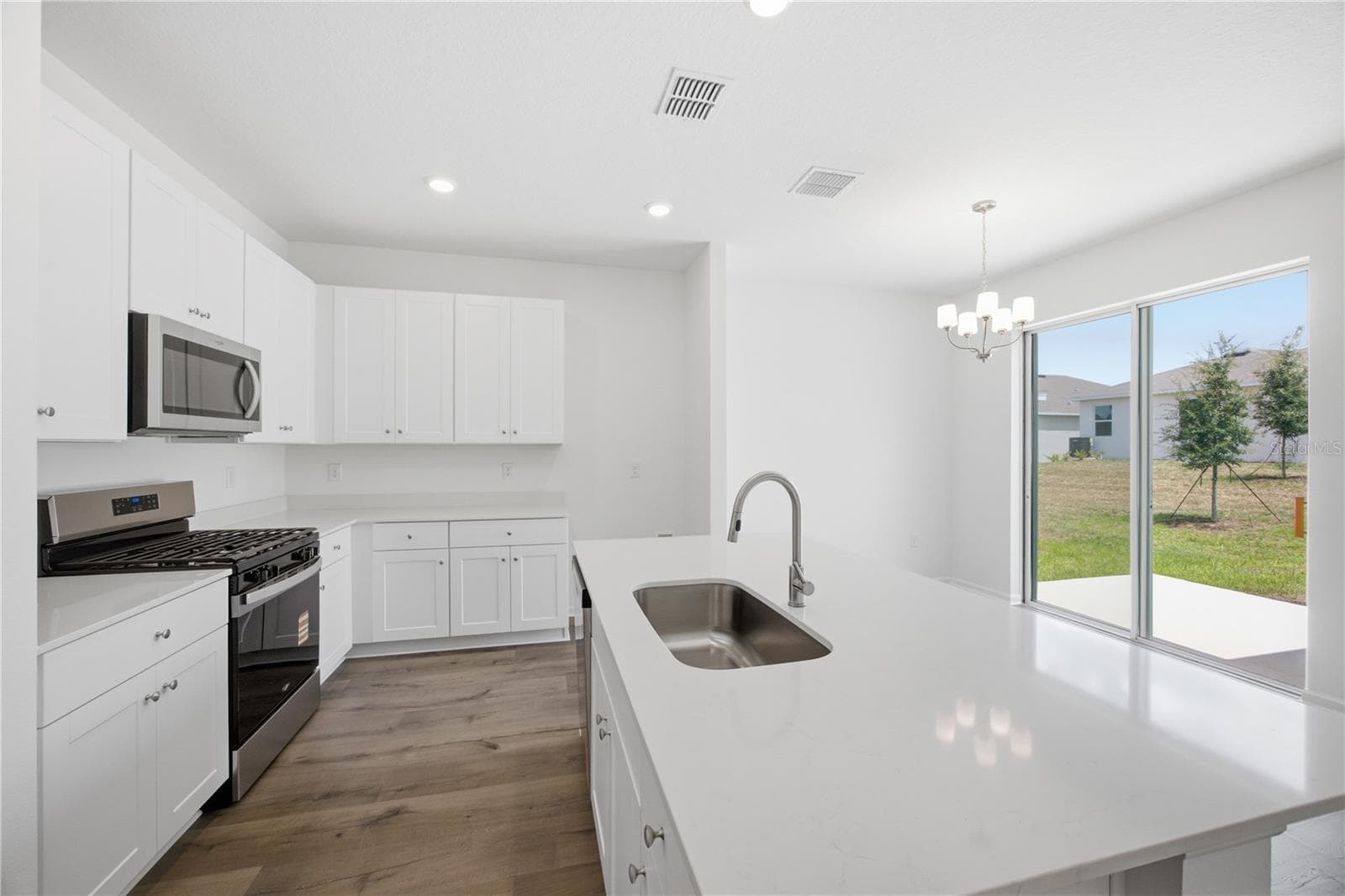 Single Family Residence at 5719 HIAWASSEE RD, OKAHUMPKA, photo 6 of 34