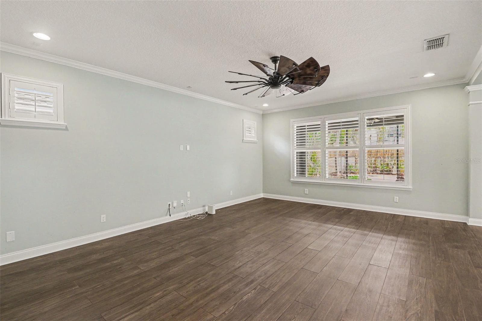 Living Room - 10651 LANGEFIELD ST, ORLANDO
