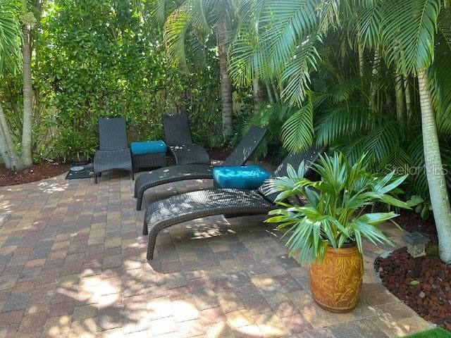 Backyard In Full Bloom - 10651 LANGEFIELD ST, ORLANDO