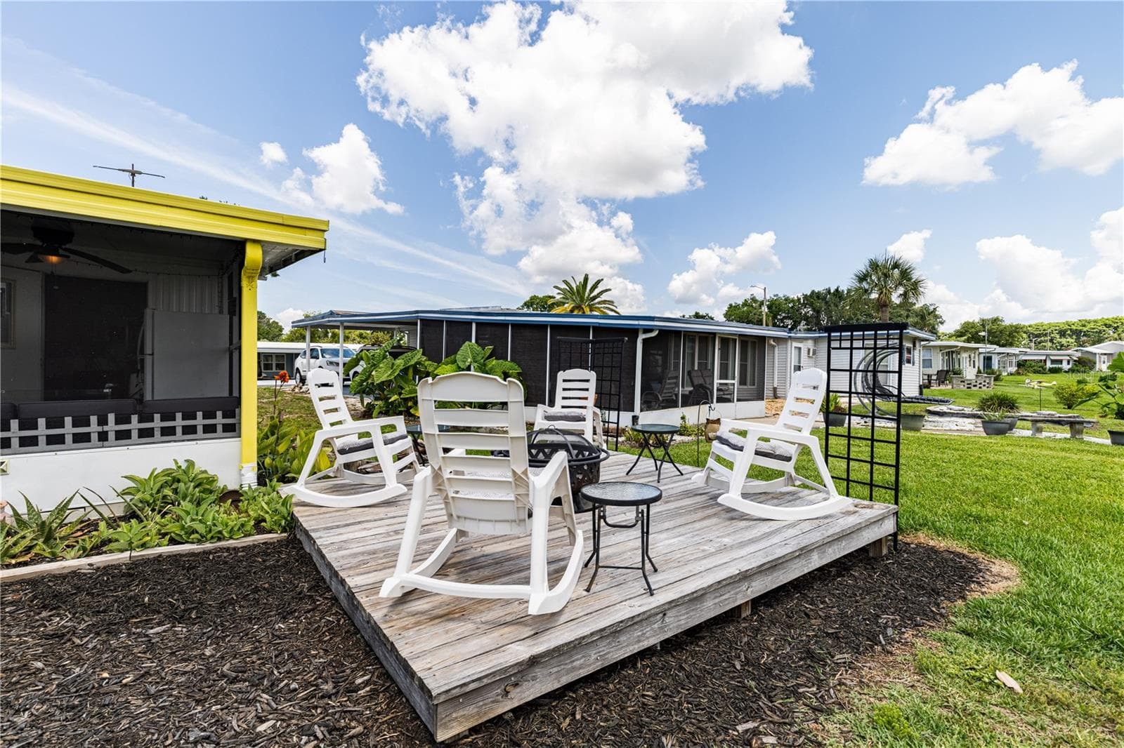 Manufactured Home at 1004 TODD WAY, TAVARES, photo 40 of 49