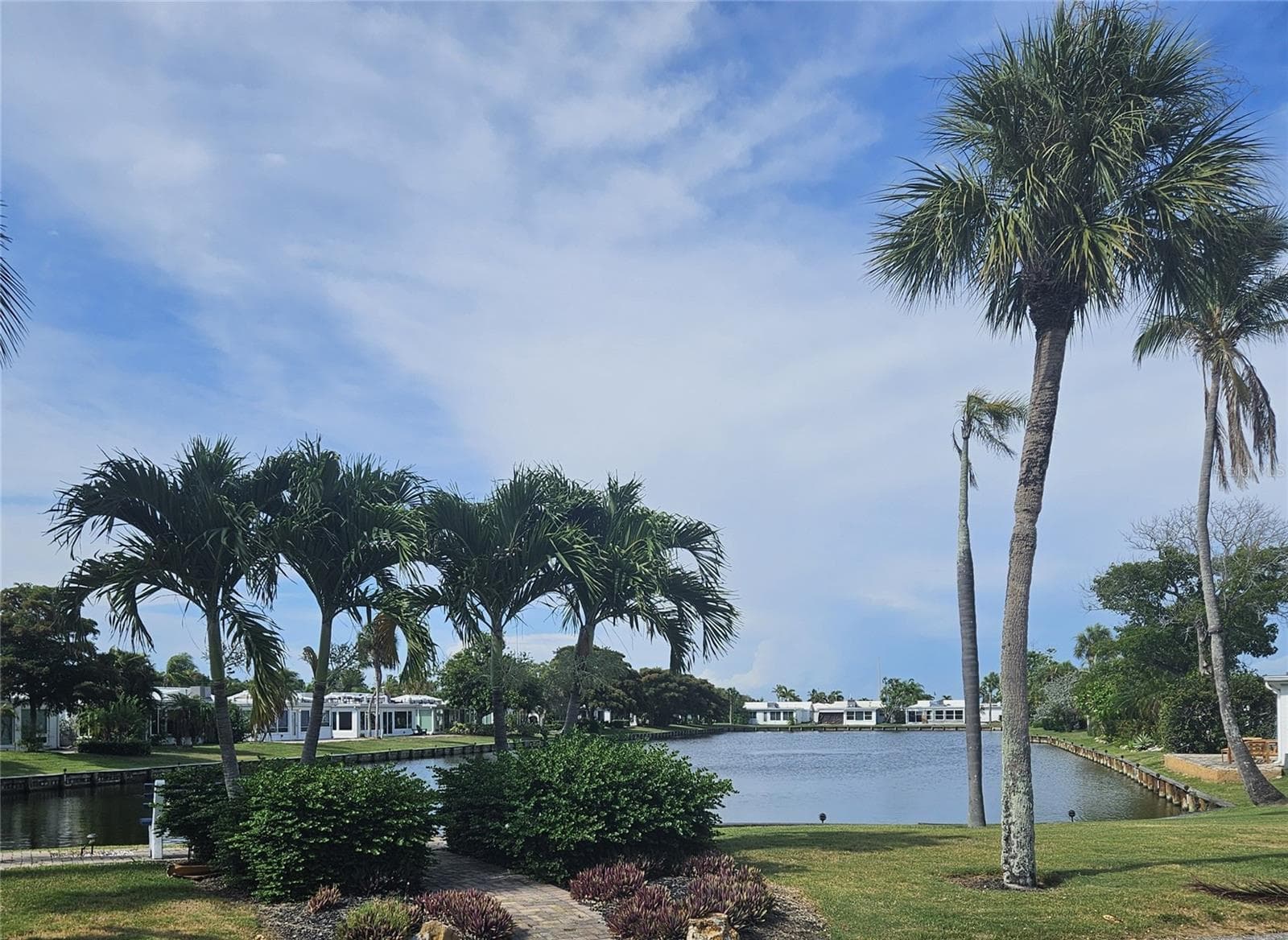 Front pond view - 524 SPANISH DR S #125, LONGBOAT KEY