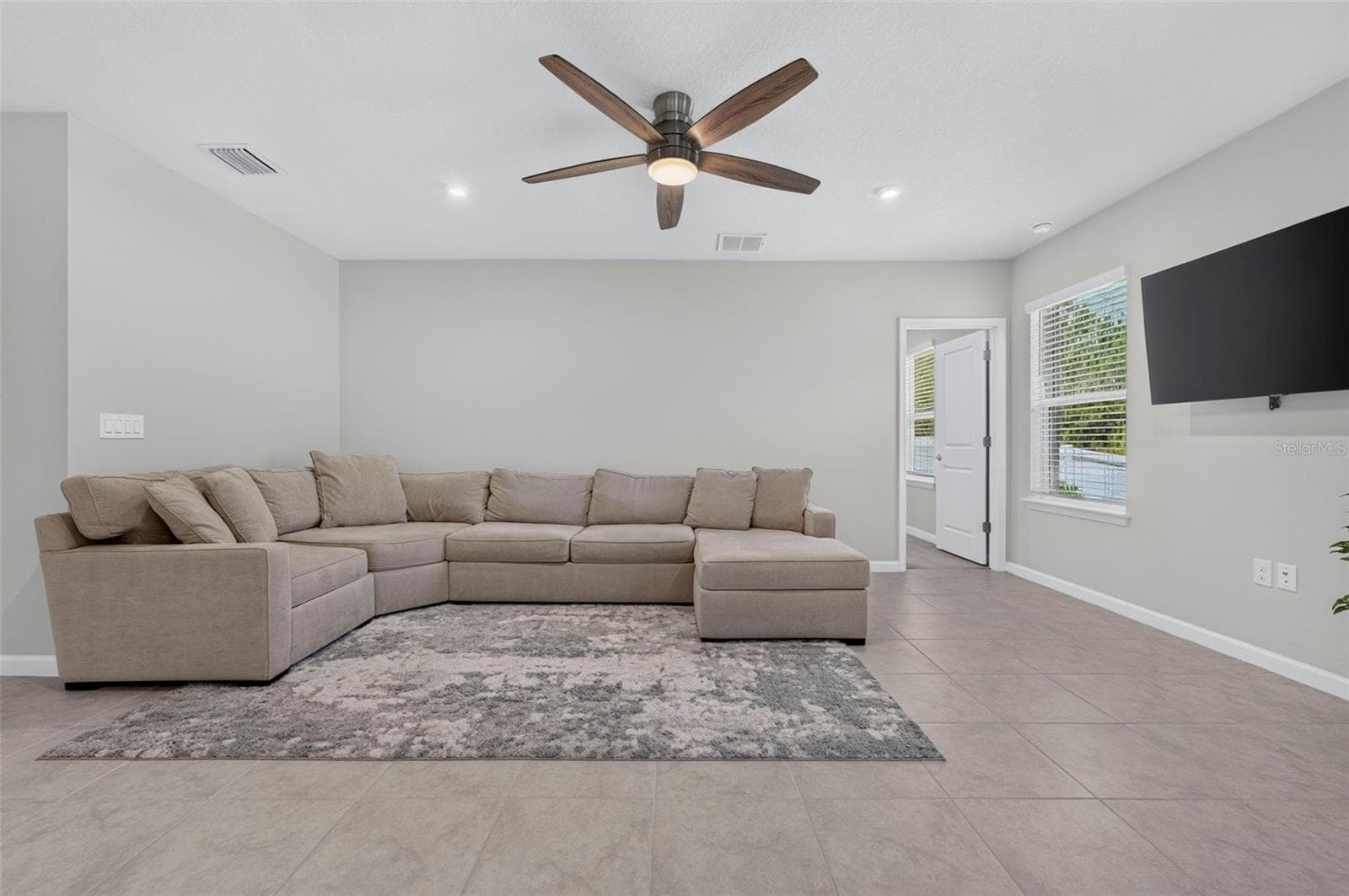 Single Family Residence at 306 EAGLE HARBOR WAY, DAYTONA BEACH, photo 14 of 48