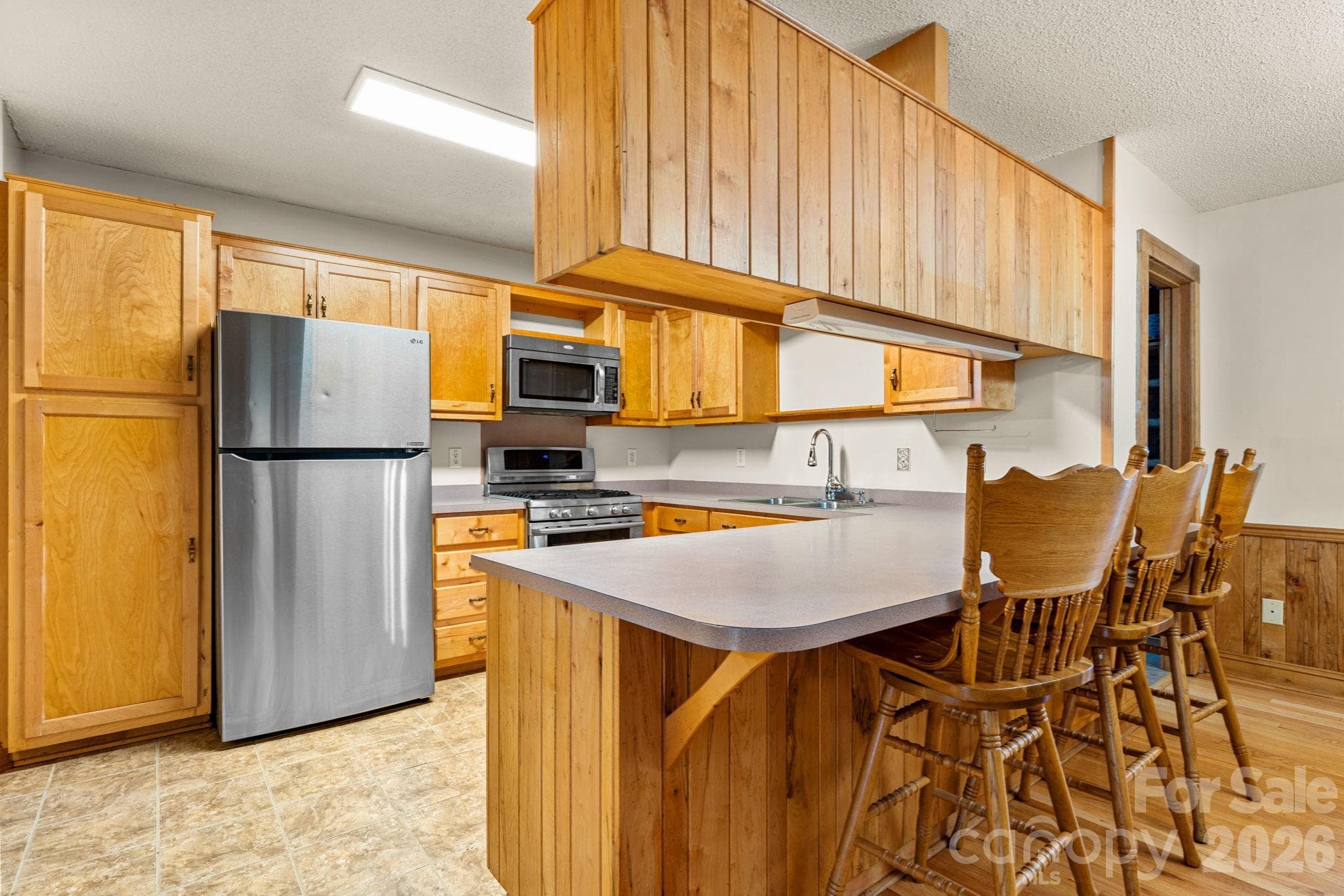 Single Family Residence at 633 Wilson Lane, Boone, photo 9 of 42