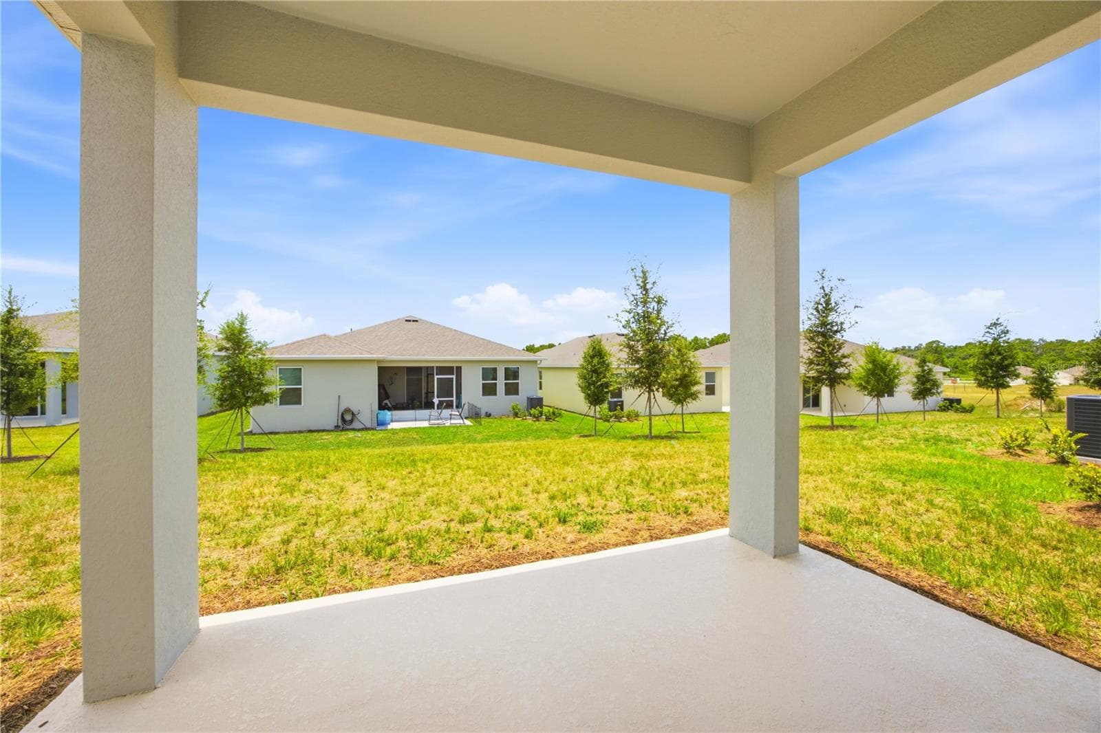 Single Family Residence at 6205 SANDERS GROVE CIR, OKAHUMPKA, photo 25 of 38