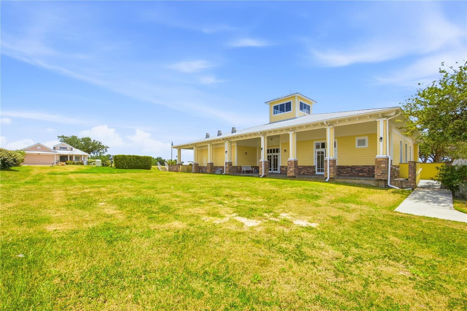 Single Family Residence at 6205 SANDERS GROVE CIR, OKAHUMPKA, photo 37 of 38