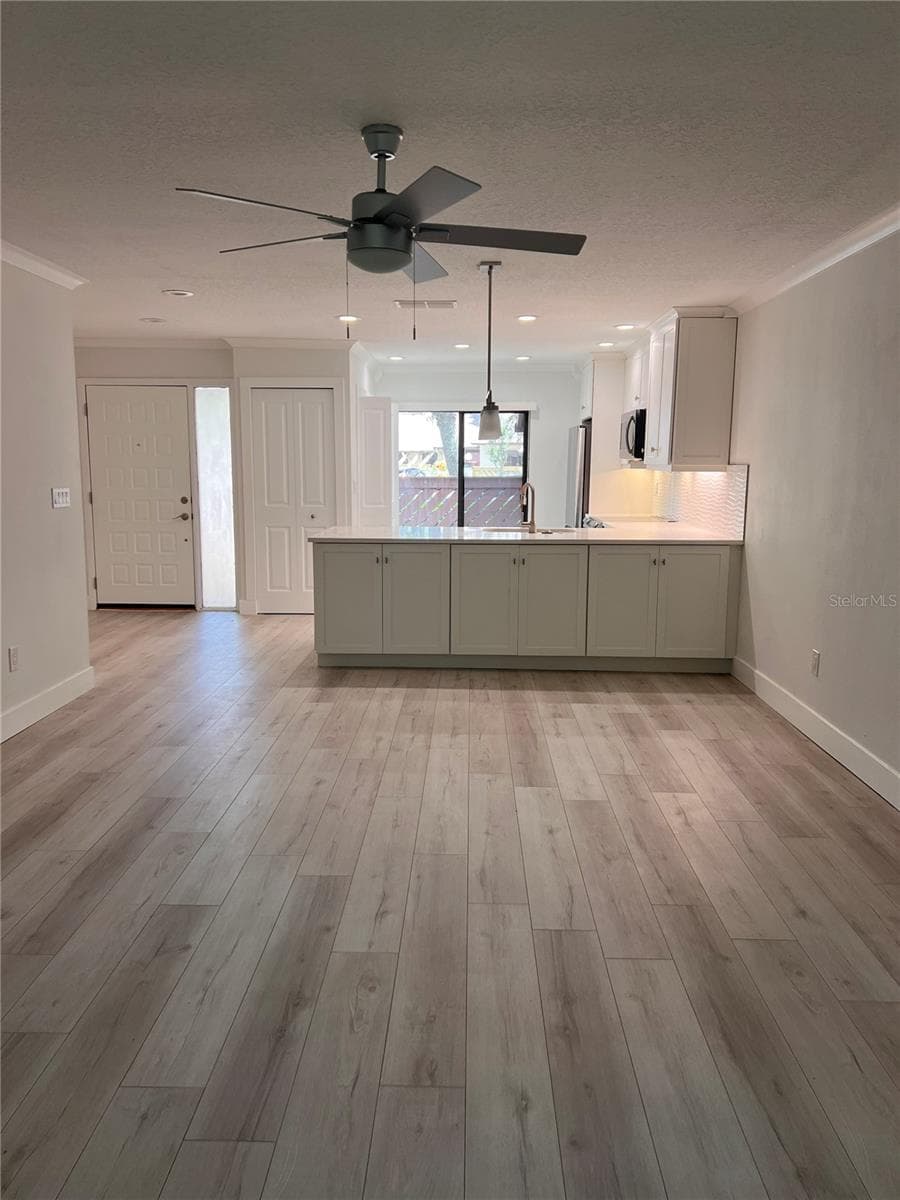 Villa at 4044 CORKWOOD CT, PALM HARBOR, photo 5 of 26