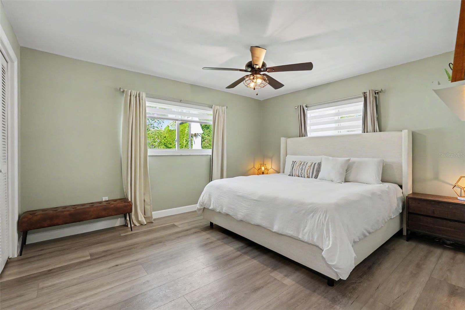 Single Family Residence at 2061 FAIR OAK DR, CLEARWATER, photo 11 of 28