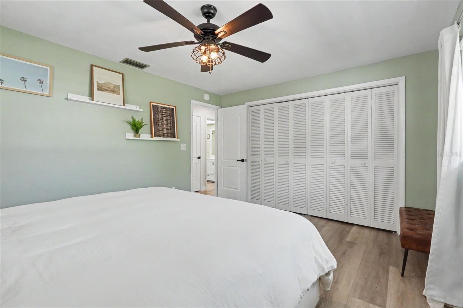 Single Family Residence at 2061 FAIR OAK DR, CLEARWATER, photo 12 of 28