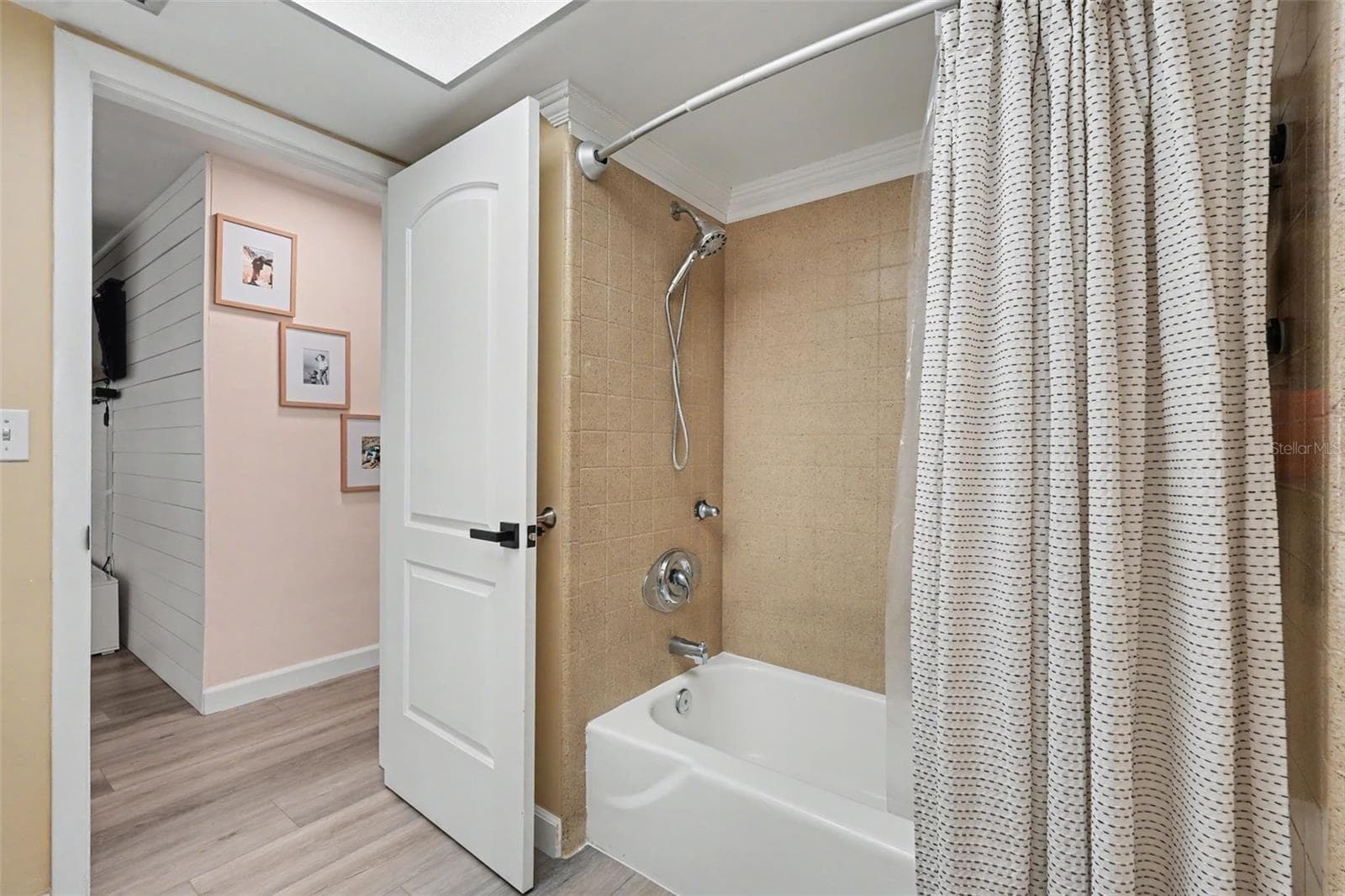 Single Family Residence at 2061 FAIR OAK DR, CLEARWATER, photo 14 of 28