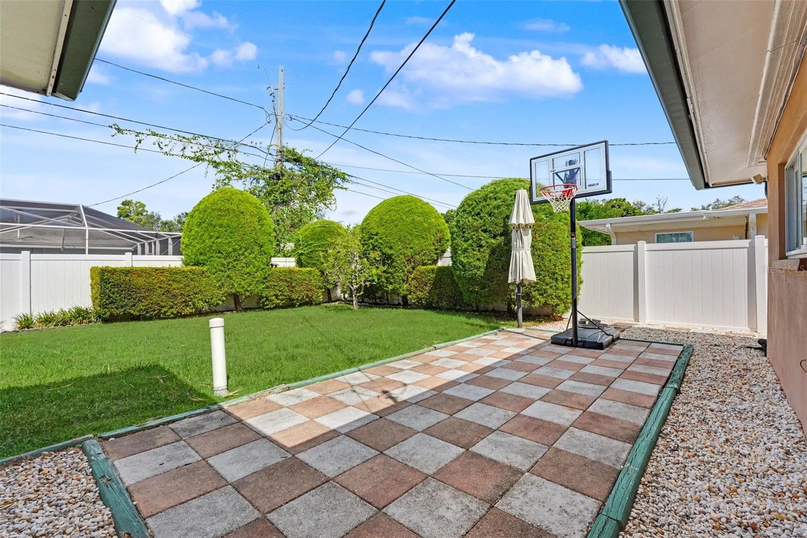 Single Family Residence at 2061 FAIR OAK DR, CLEARWATER, photo 21 of 28