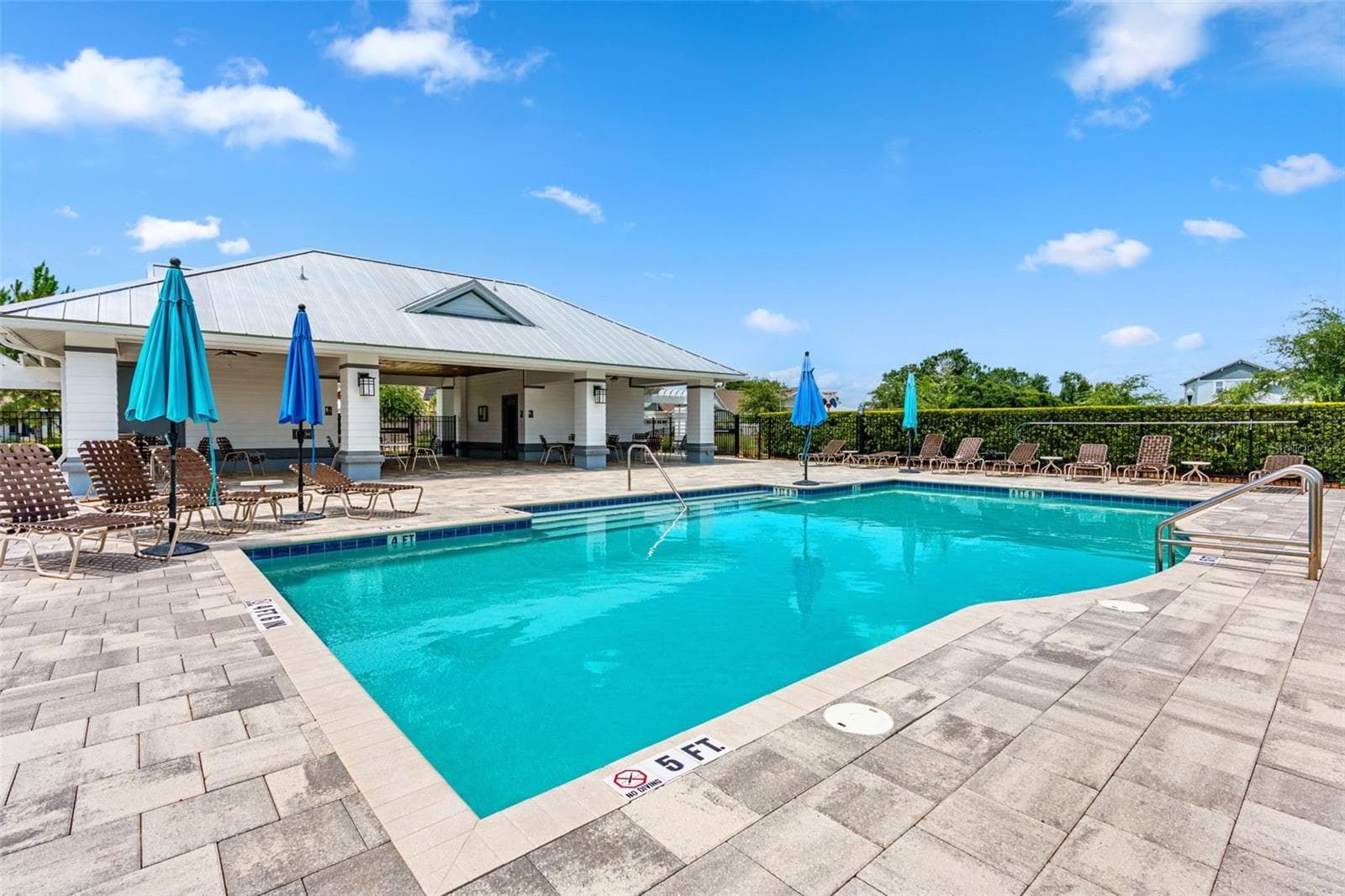 Single Family Residence at 1144 HULL ISLAND DR, WINTER GARDEN, photo 61 of 64