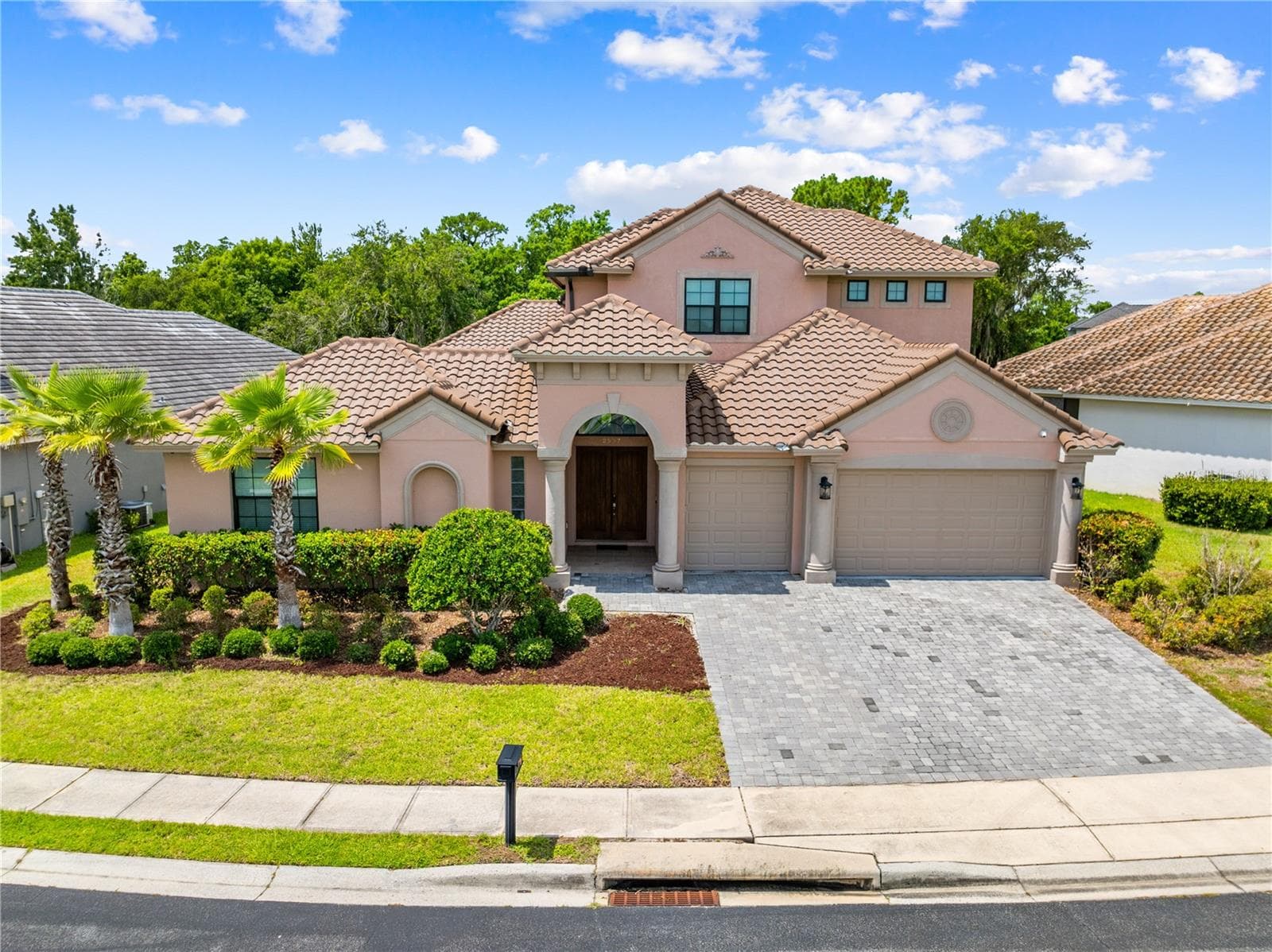 Welcome Home! - 2557 HERITAGE GREEN AVE, DAVENPORT